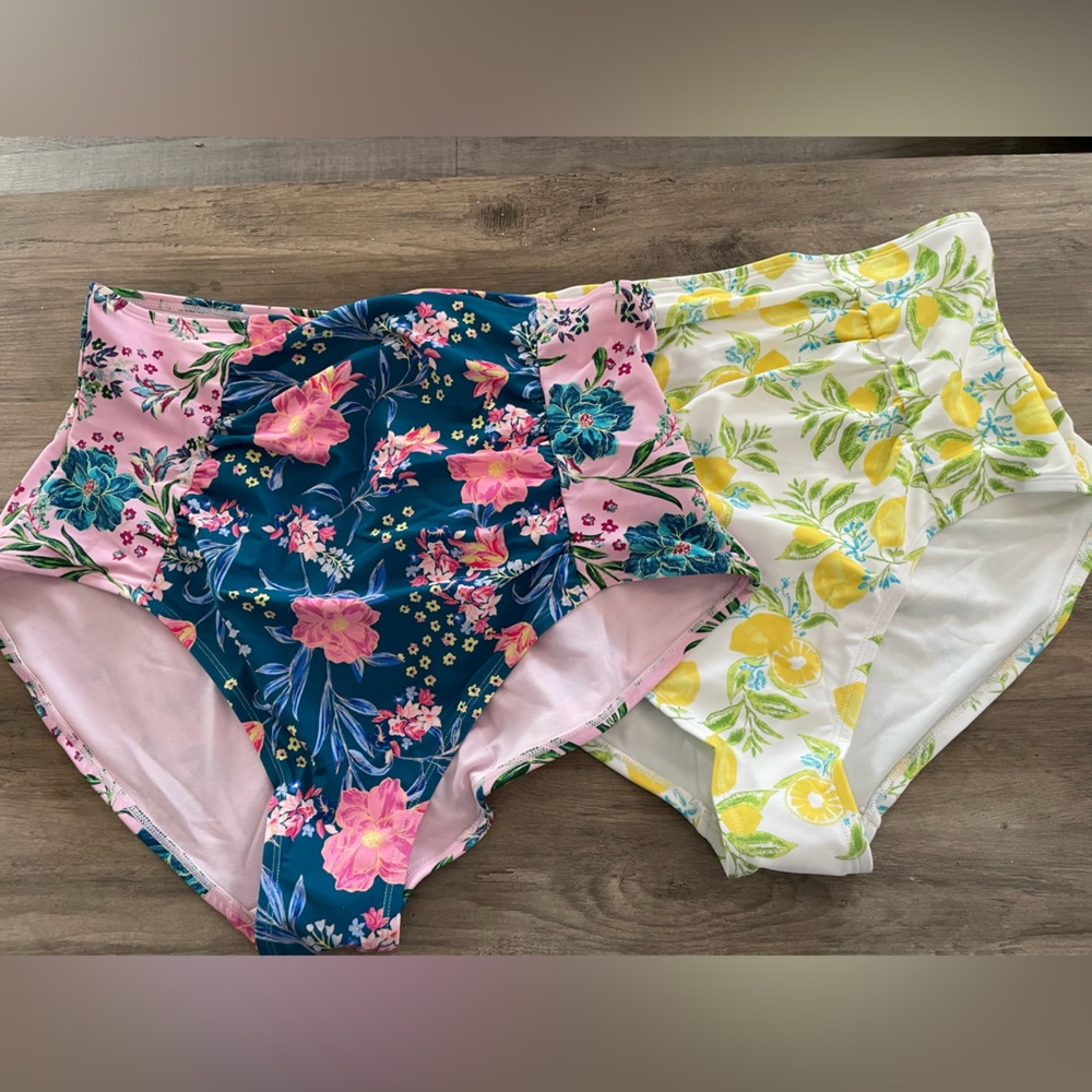 Adore Me swim Pr of High Waisted bikini
bottoms Lemons floral prints Womenโs 2X